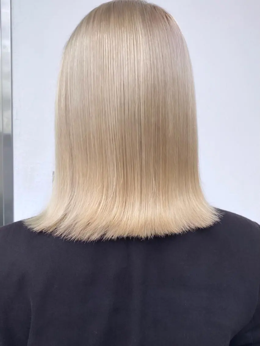 ミディアム カラー ヘアアレンジ ブリーチダブルカラー 元町三宮/三ノ宮のヘアスタイル