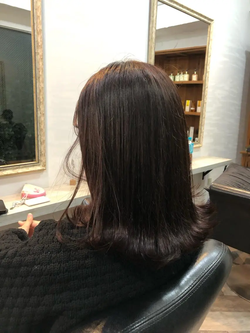 ミディアム カラー 庭山 理沙のヘアスタイル