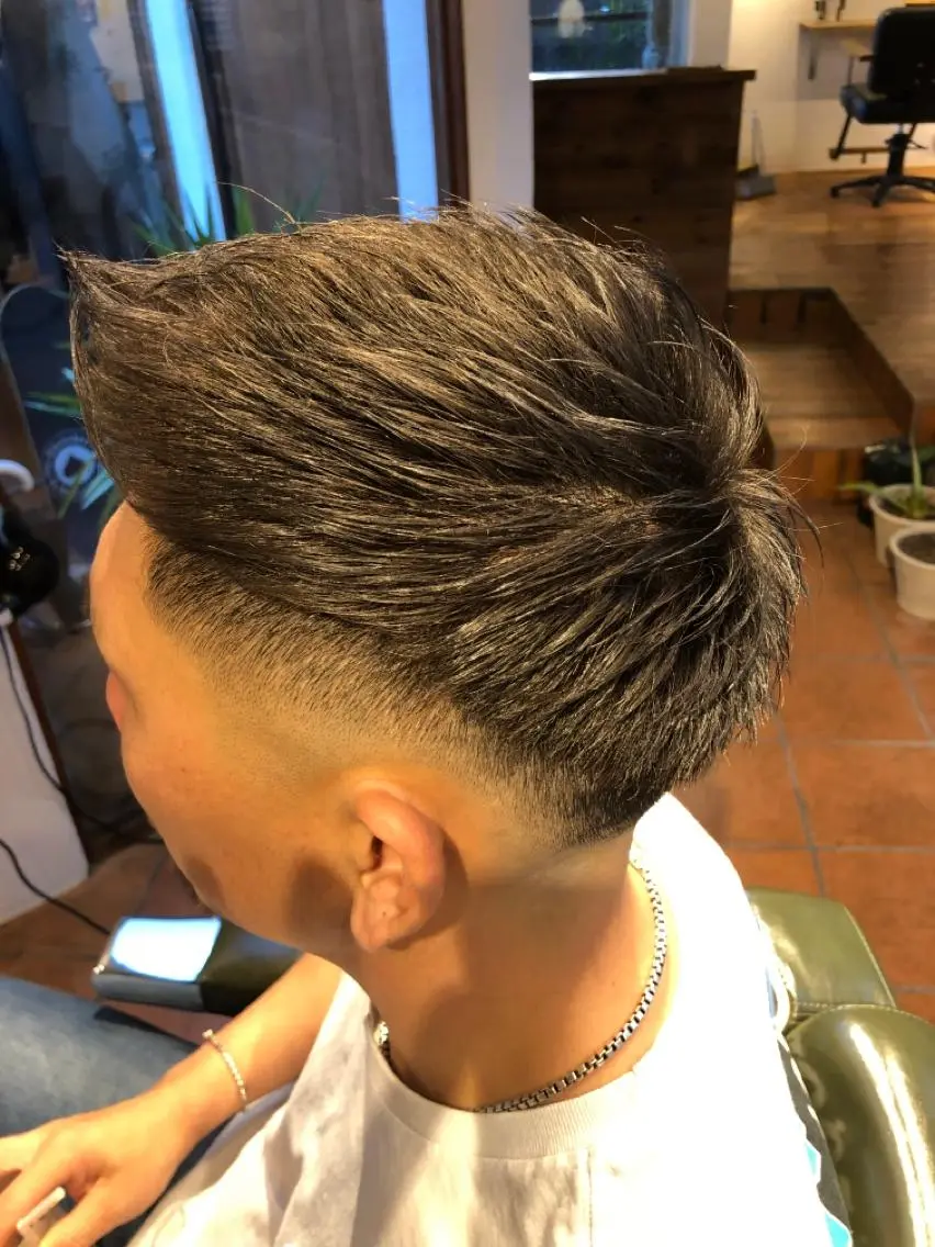 ショート カラー ダブルカラー カット ヘアカラー 冨士川 英樹のヘアスタイル