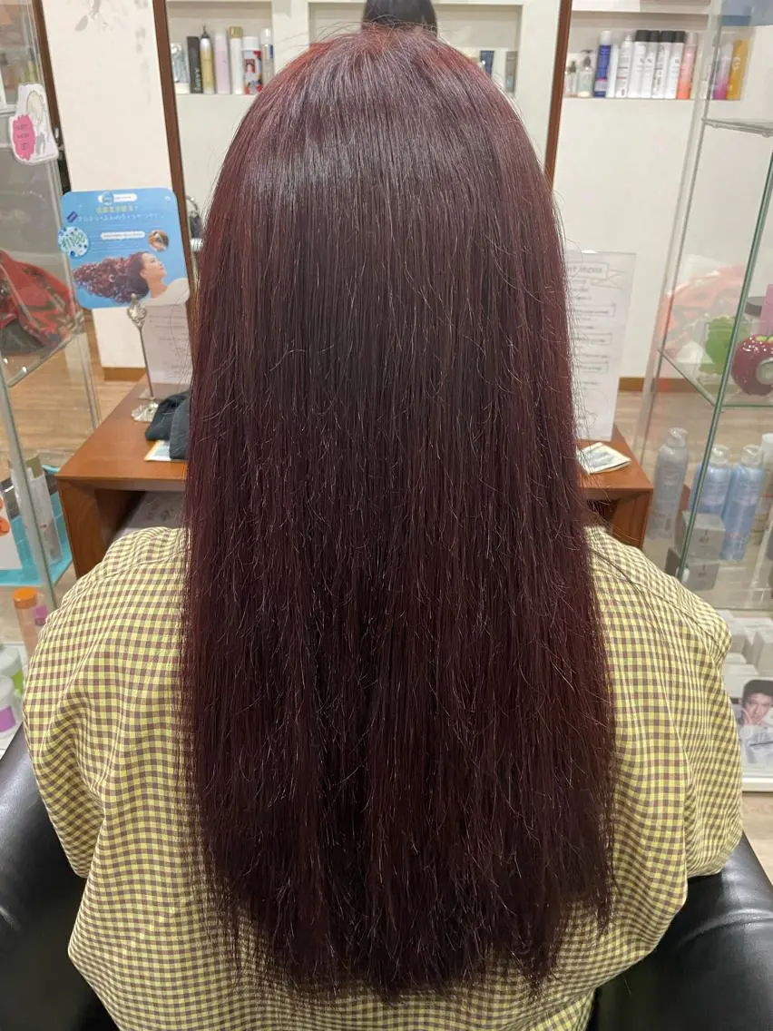 ロング 山田 梓のヘアスタイル