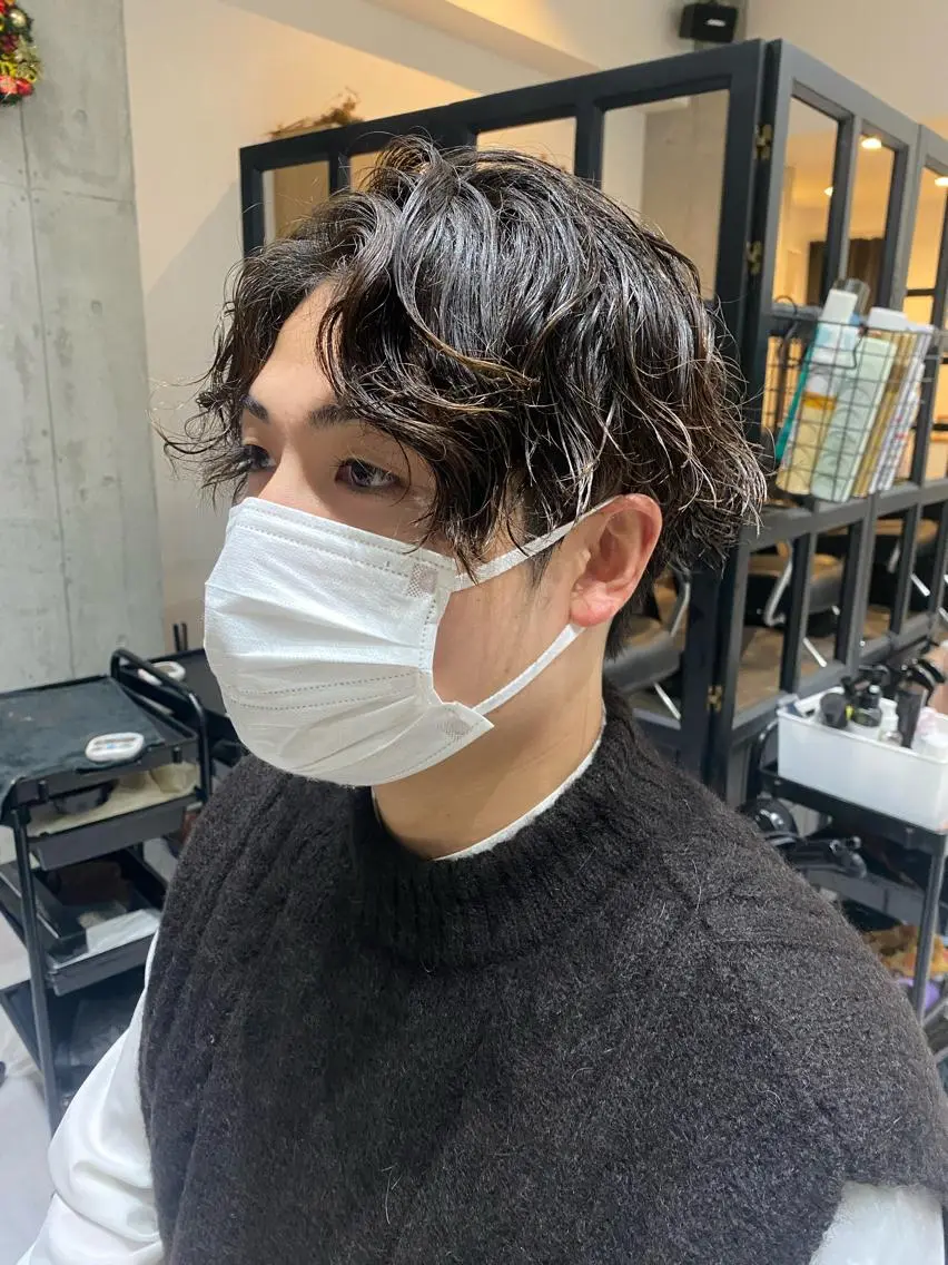 パーマ メンズ カット パーマ トリートメント 似合う髪型見つけます AYAKAのヘアスタイル