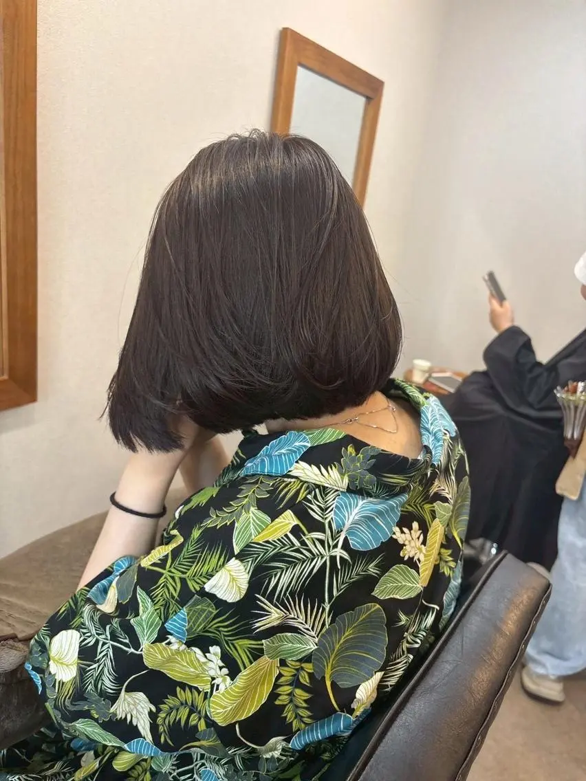 ミディアム 髪質改善 レイヤーカット カット ヘアカラー トリートメント 英語ok sohee ソヒ 305号室のヘアスタイル