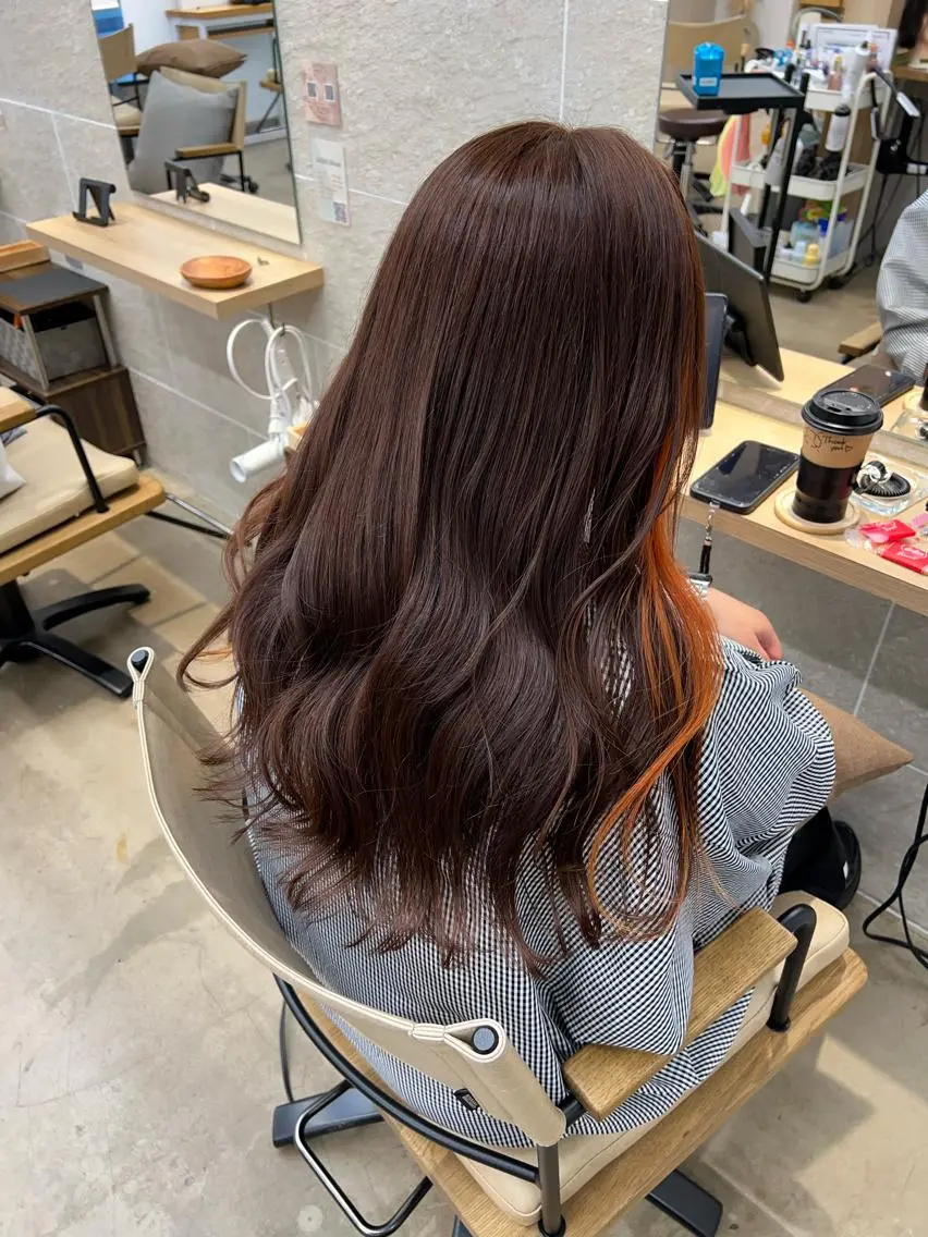 ロング カラー ブラウンカラー オレンジ オレンジブラウン ✨️今だけ無料✨️ 鶴田みなみのヘアスタイル