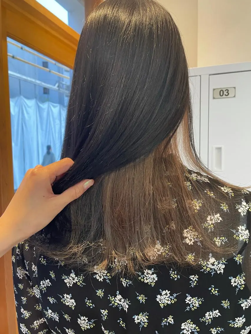セミロング カラー アッシュ ベージュカラー インナーカラー ラベンダーカラー ラベンダーアッシュ ヘアカラー 中目黒🌼 🌼ハナのヘアスタイル