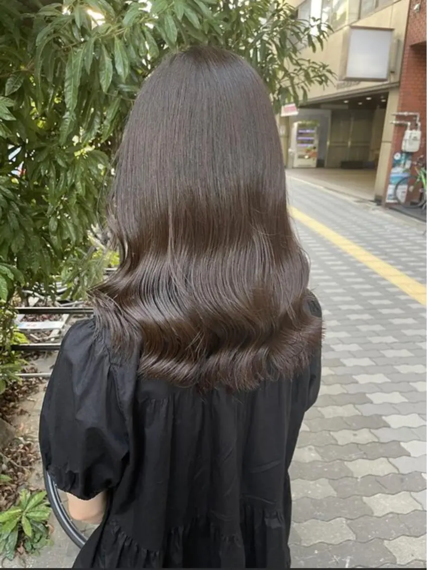 カラー ヘアカラー 艶髪🥣透明感カラー 🫧前田奈津実のヘアスタイル