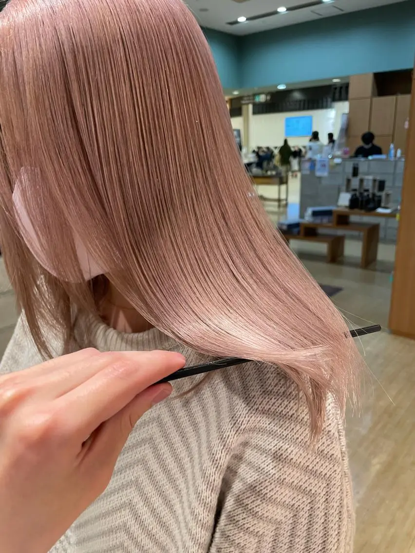 セミロング カラー ベージュカラー ピンクカラー ピンクベージュ ショート/レイヤー /札幌/小山内のヘアスタイル
