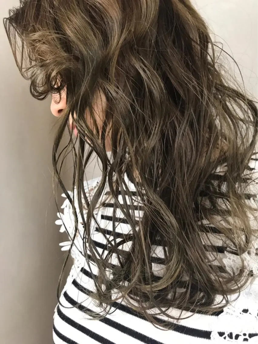 ロング カラー BROCANTE立川 karasawa.nのヘアスタイル
