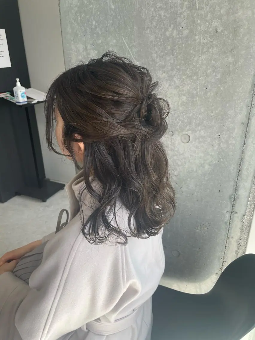 セミロング ヘアアレンジ メンズモテパーマ💙 fuwaのヘアスタイル