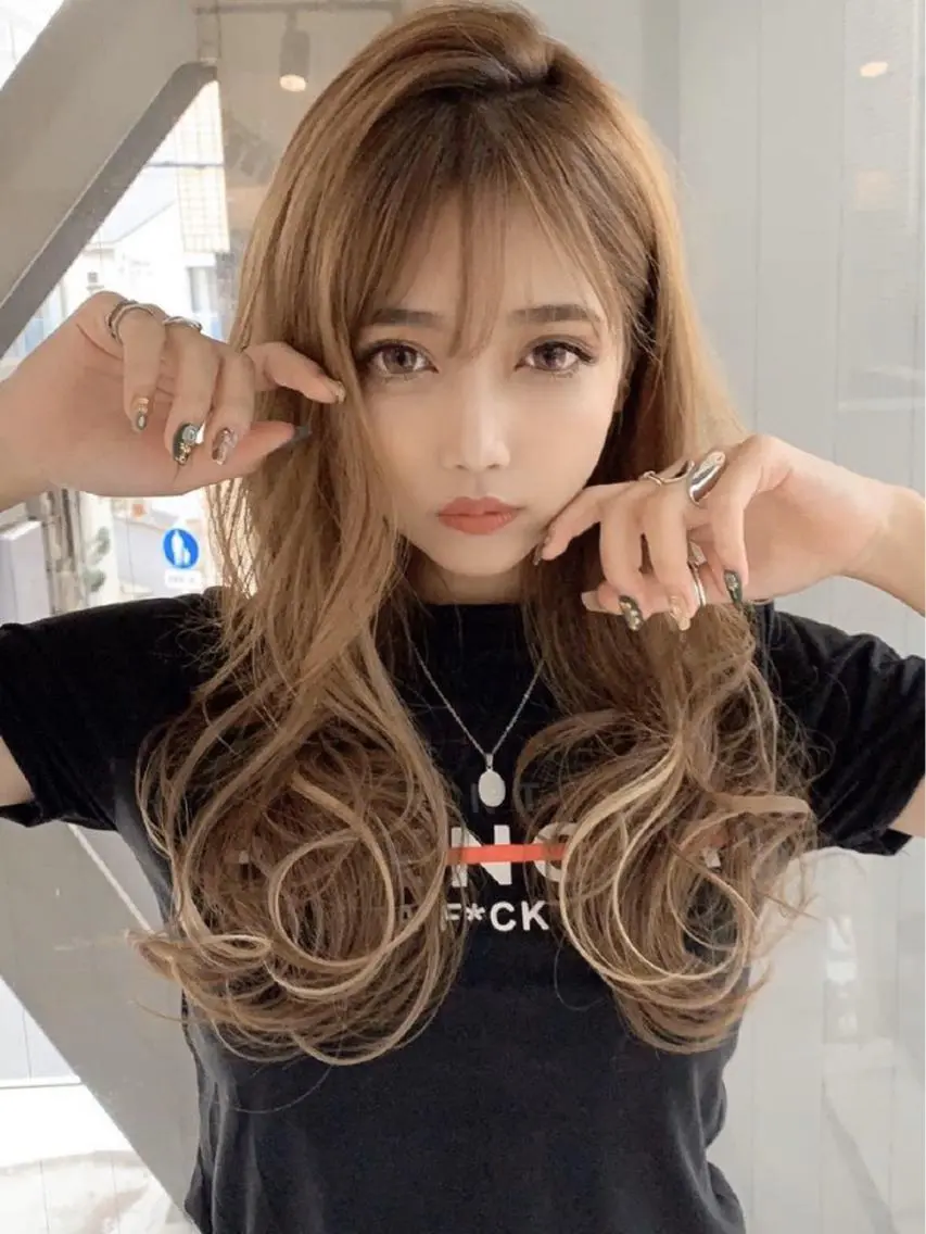 ロング カラー ベージュカラー ミルクティーベージュ ✨️美髪矯正×似合わ せ艶カラー✨藤田透のヘアスタイル