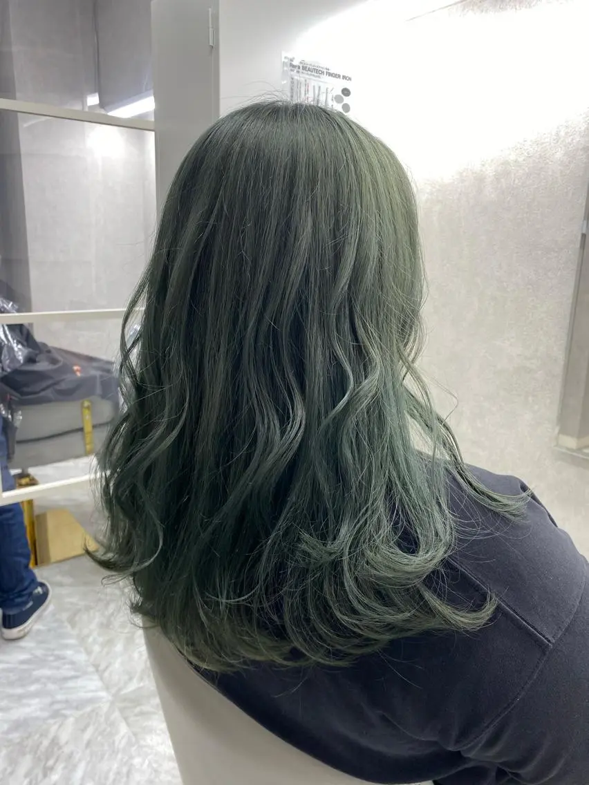 ロング カラー N/デザインカラー 🌿ナギのヘアスタイル