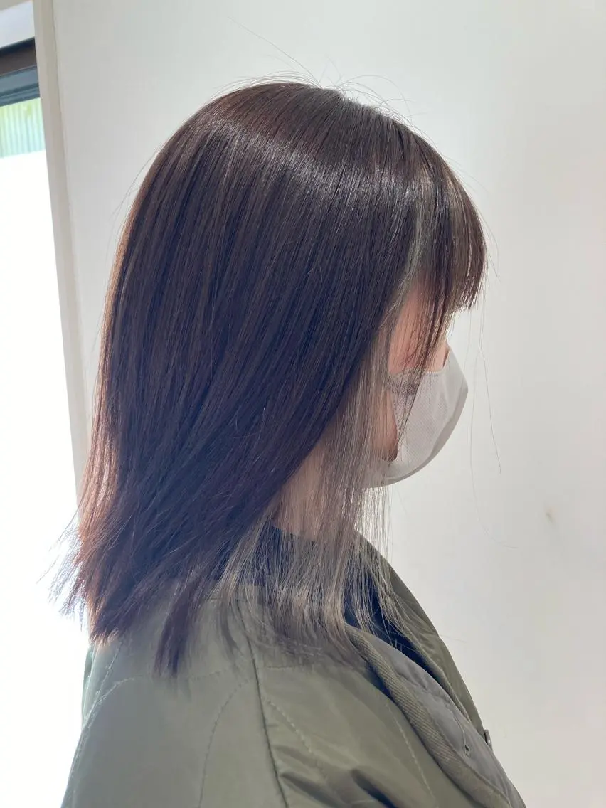 カラー ブリーチ 折本 沙織のヘアスタイル