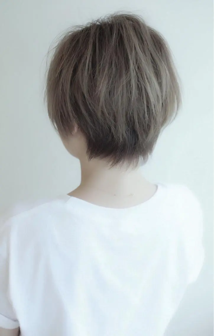 ショート ボブ 似合わせカット ショートヘア 小顔カット バレイヤージュ 藤沢 ハイライト竹内ケンゴのヘアスタイル