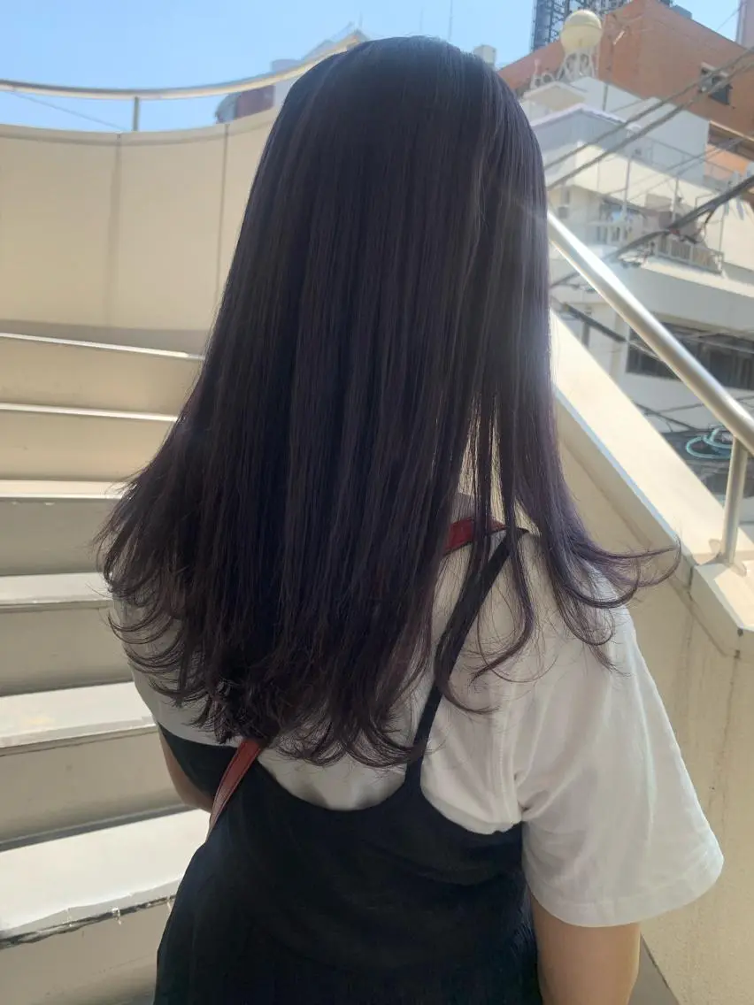 ロング カラー 羽エクステ🪽 🤍まき🤍のヘアスタイル