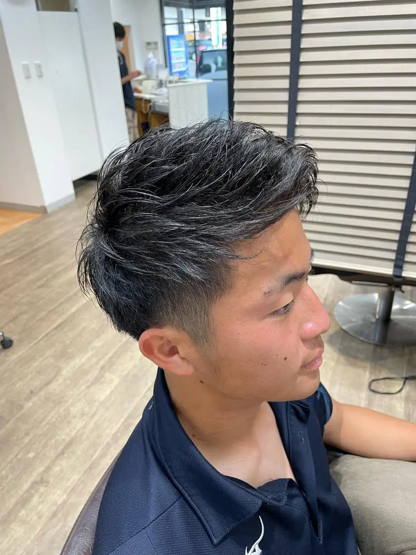 ショート メンズ 佐々木 浩之のヘアスタイル