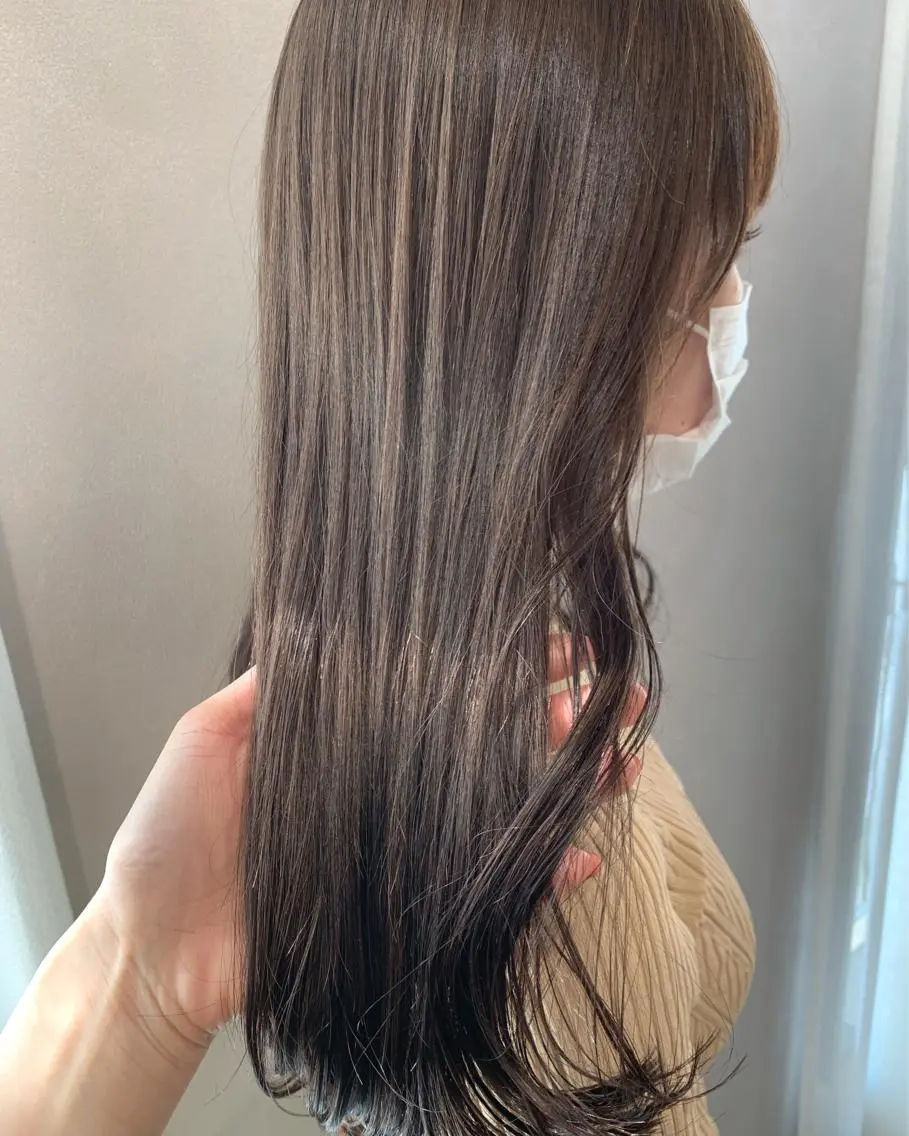 ロング カラー ブリーチ ケアカラー グレージュ ブリーチなしカラー カット ヘアカラー トリートメント hubhair レイヤー/透明感のヘアスタイル