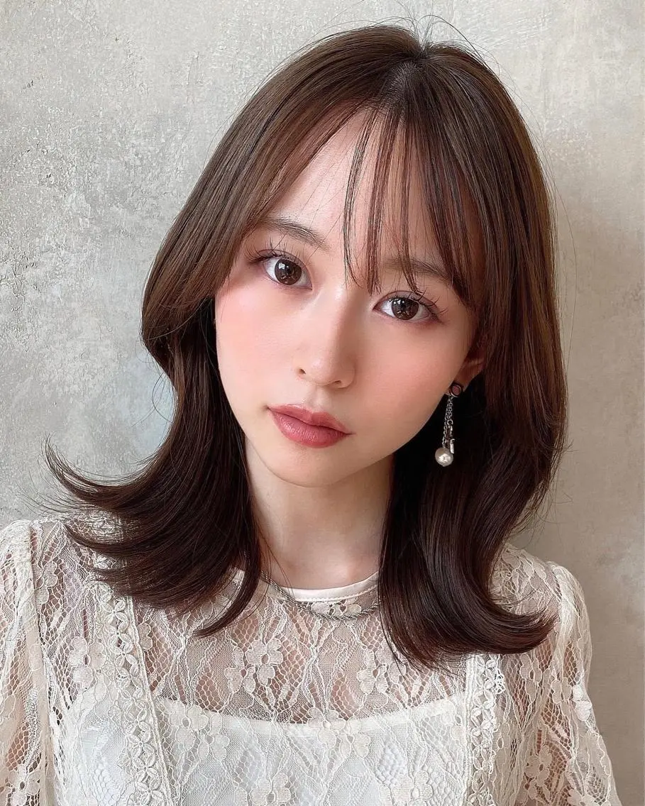 ミディアム くびれヘア 髪質改善 縮毛矯正 🧡くびれヘア/前髪 顔周り🧡久原結衣のヘアスタイル