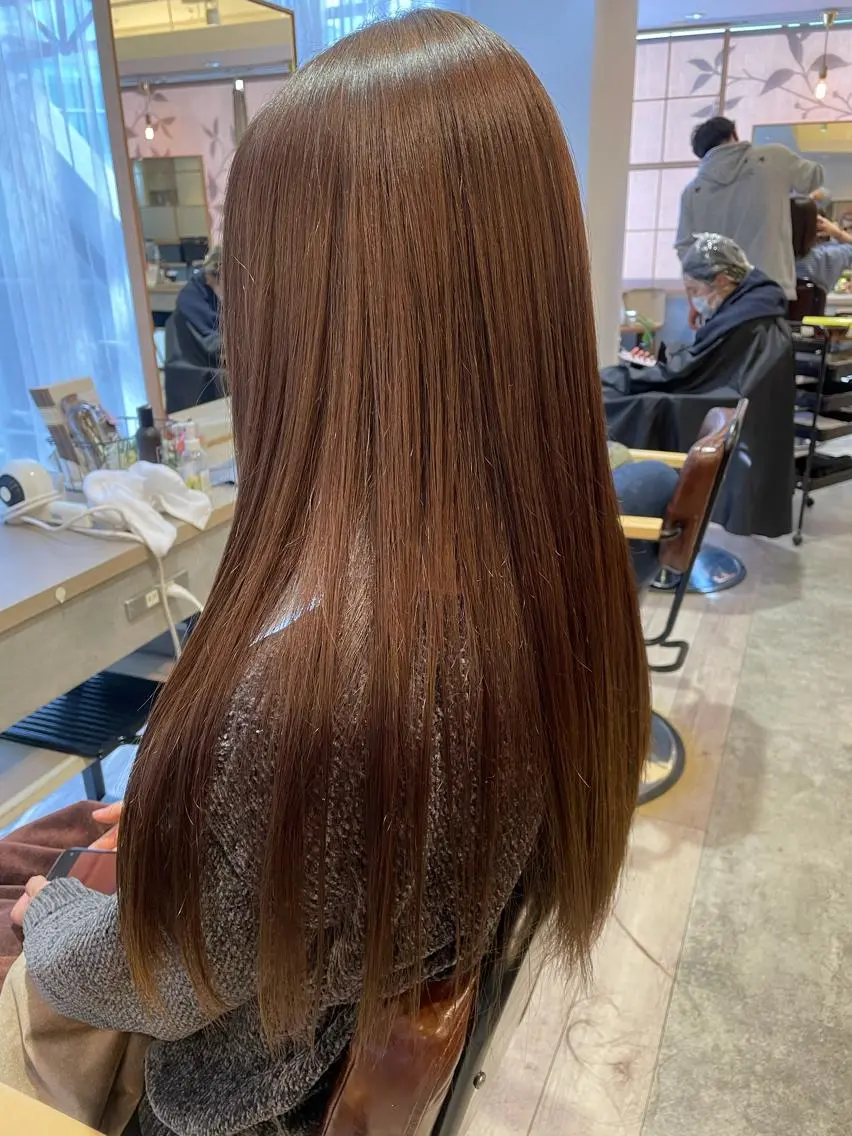 ロング カラー ブリーチ ハイトーンカラー ブリーチなしカラー ロング トリートメント ヘアカラー トリートメント 奥野 紗弓のヘアスタイル