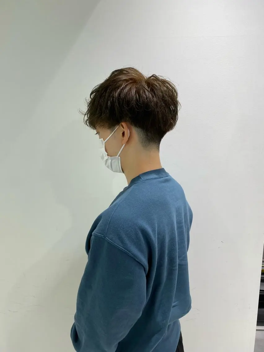 ショート カラー メンズ カット パーマ トリートメント ヘッドスパ ヘアセット 横浜駅メンズパーマ師 🌀岩﨑弘成🌀のヘアスタイル