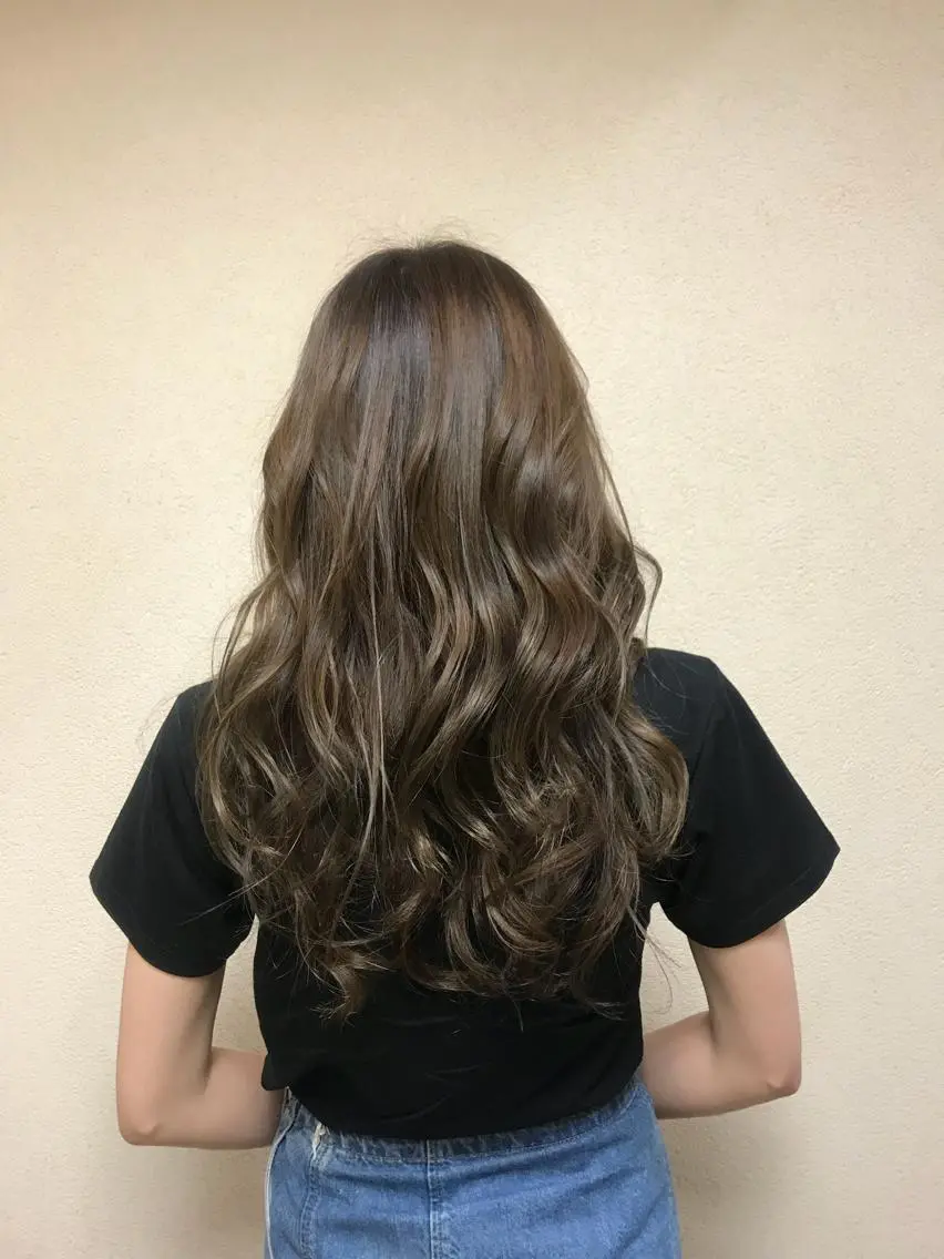 ロング アッシュ アッシュグレー アッシュグレージュ 髪質改善/縮毛矯正 /美髪🩵イケダのヘアスタイル