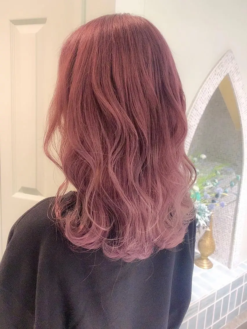 カラー ブリーチ ケアブリーチ ダブルカラー イヤリングカラー ハイライトカラー 渡辺 麻衣のヘアスタイル