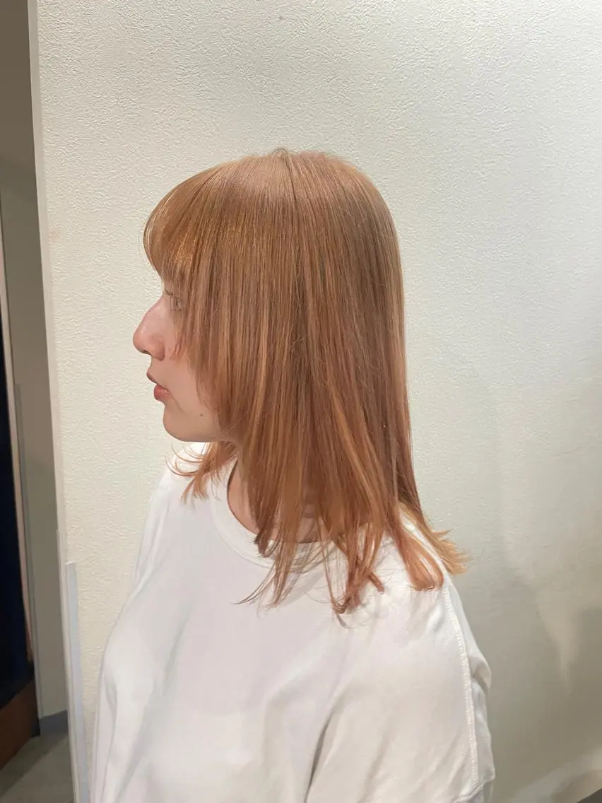 カラー ブリーチ 抜きっぱなしブロンド タケウチ サトミのヘアスタイル