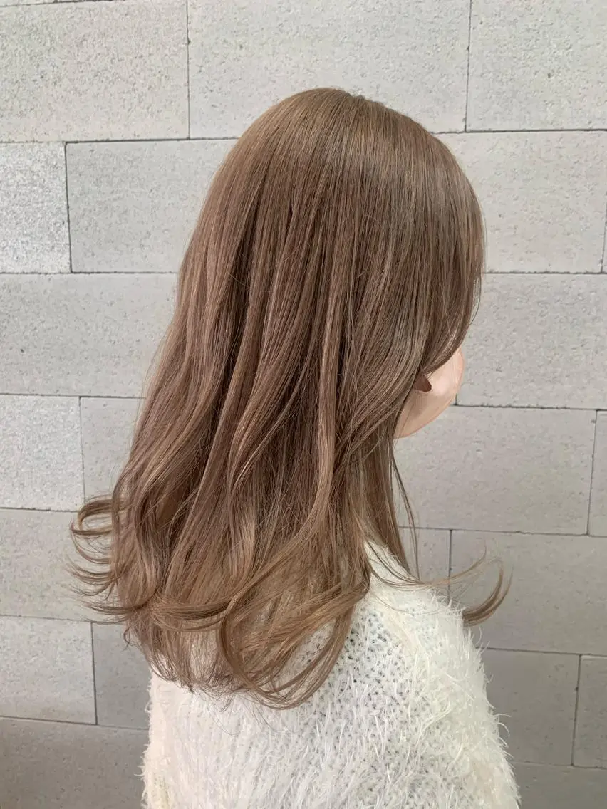 ロング カラー カワサキ マホのヘアスタイル