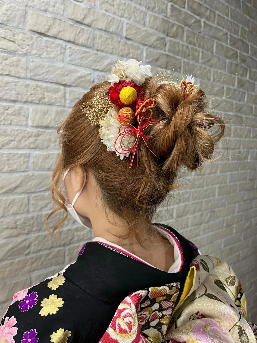 ロング ヘアアレンジ お団子ヘア 🪞笹川 🪞のヘアスタイル
