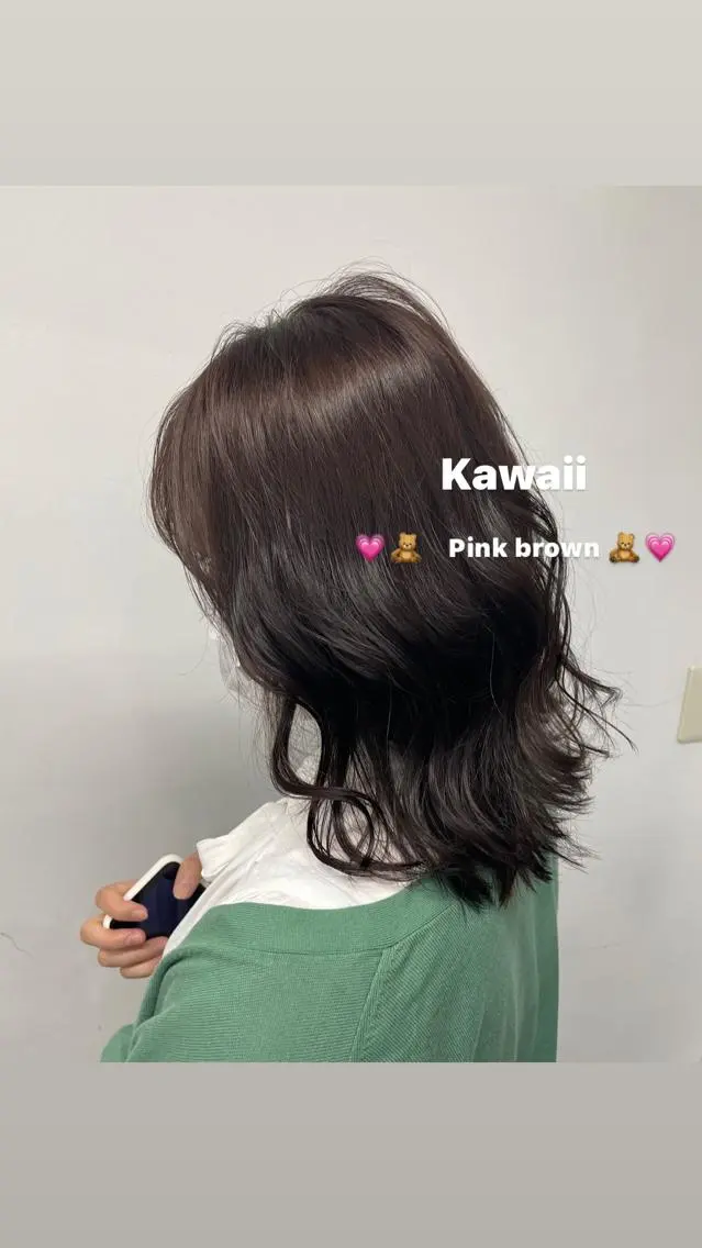 セミロング カラー パーマ ヘアアレンジ メンズ キッズ ネイル マツエク・マツパ 透明感カラー・レイヤ ー🎀amika🎀のヘアスタイル