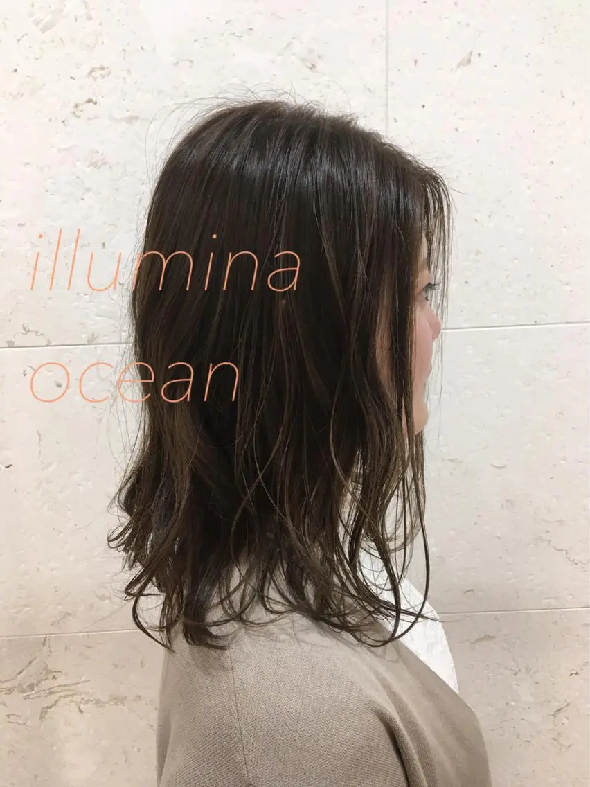 セミロング カラー イルミナカラー カット ヘアカラー トリートメント 斉藤 貴也のヘアスタイル