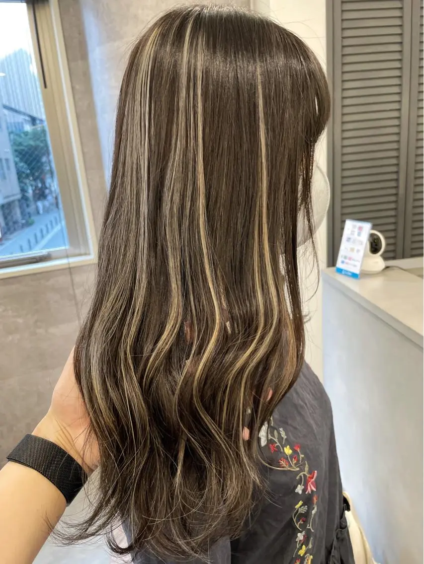 ロング Loob.TOKYO MIYA🌈のヘアスタイル
