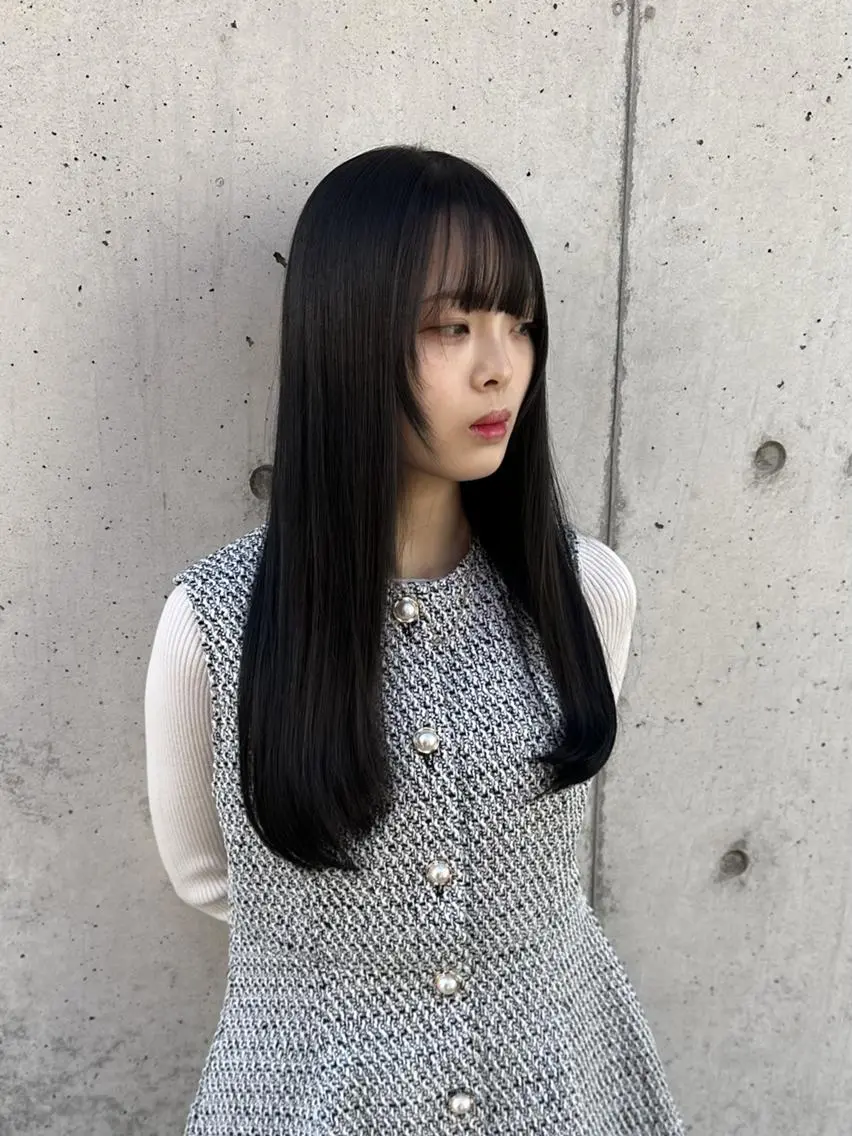 ロング カラー 透明感カラー 顔まわりレイヤー 韓国風ヘア レイヤーカット ロング カット ヘアカラー トリートメント 要プライベートサロン vert🌿マルイ裏のヘアスタイル