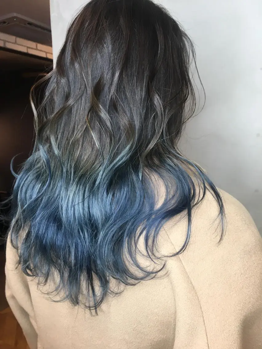 ロング ヘアカラー トリートメント 嶋崎 啓人のヘアスタイル