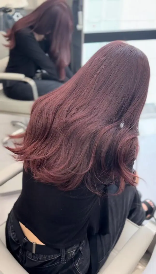 セミロング 🌈ハイトーンカラー /艶カラー🌈たくやのヘアスタイル