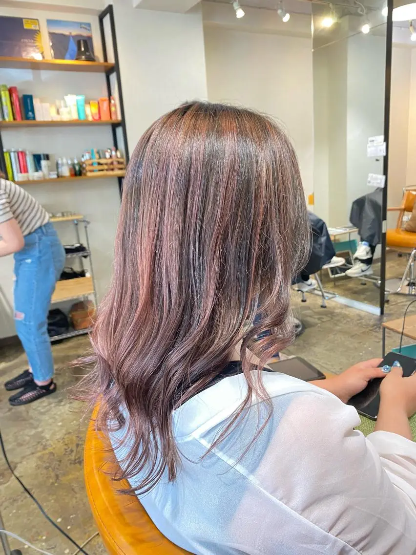 ミディアム カラー ショート 縮毛矯正 レイヤー🌿FUKUのヘアスタイル