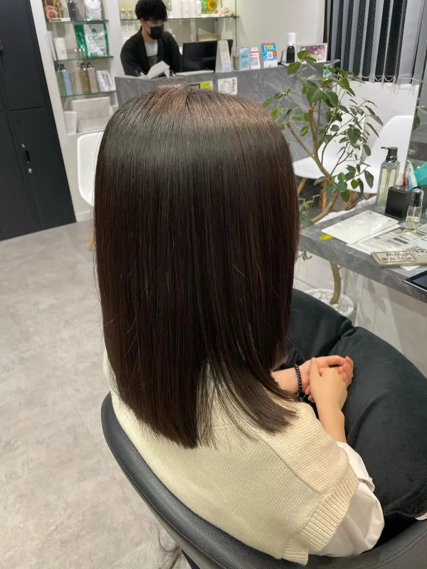 ミディアム 縮毛矯正 透明感ハイライト◎ 伊藤夏海のヘアスタイル