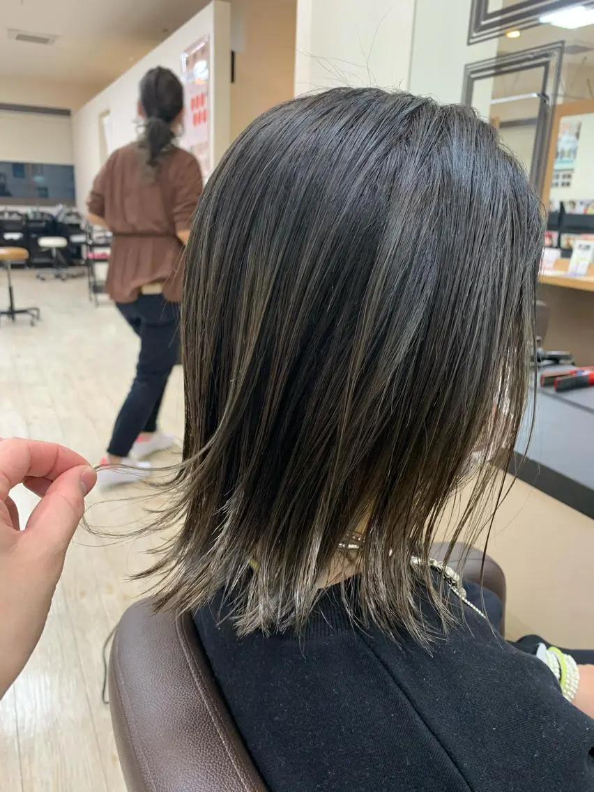 ミディアム カラー カット ヘアカラー トリートメント Lien 深井店のヘアスタイル