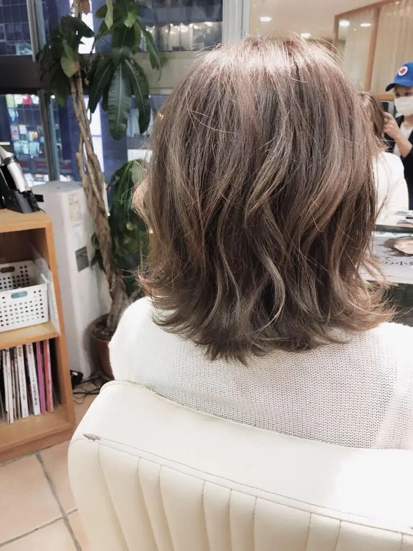 ミディアム noa ノアのヘアスタイル