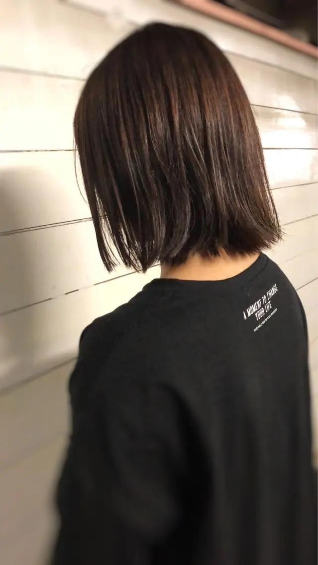 ミディアム カラー 切りっぱなしボブ ボブ 谷口ゆめ/縮毛矯正/ 大人女子/眉ワックスのヘアスタイル