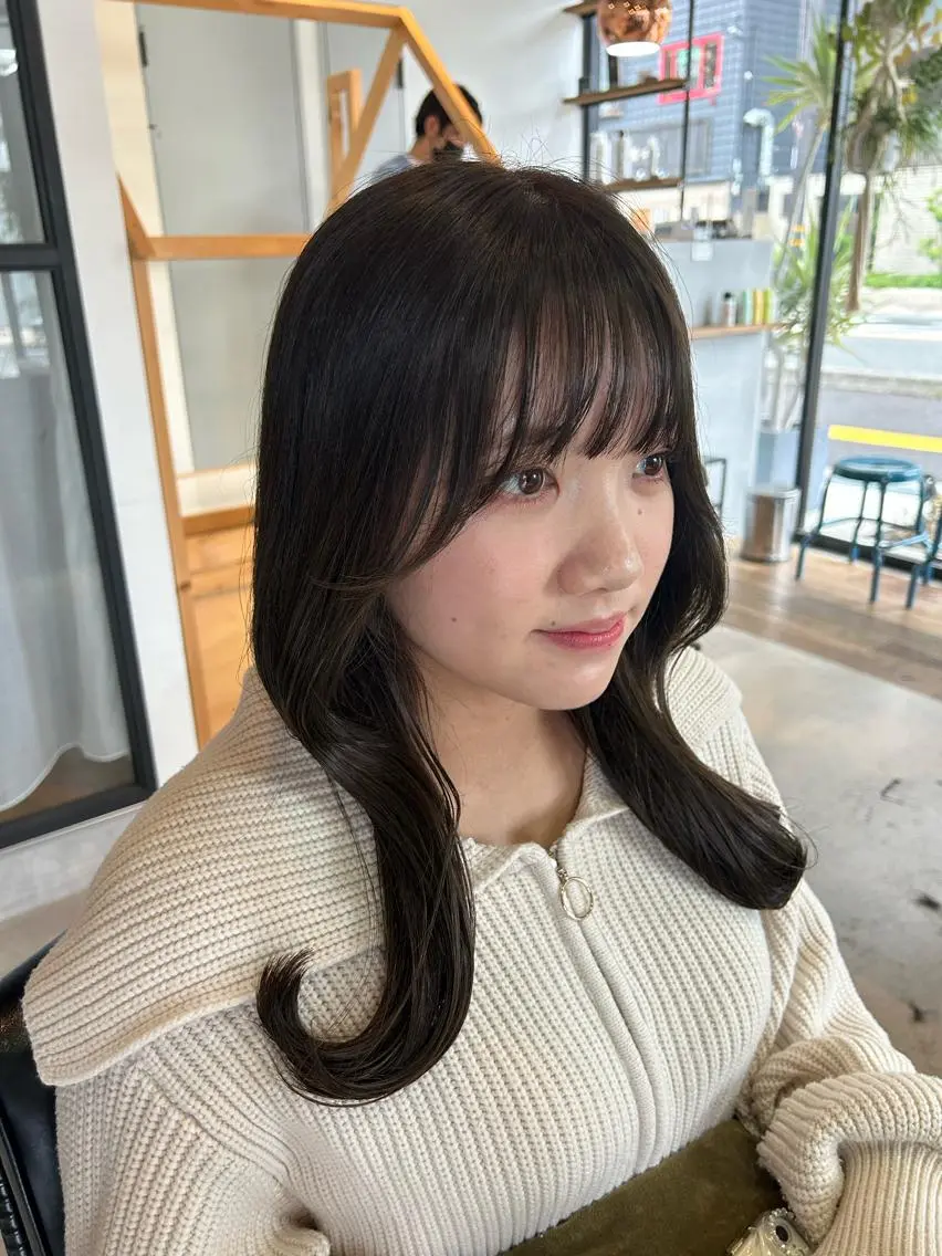 ロング くびれヘア 顔周りカット 烏丸/顔周りカット/ 暖色カラー/奈実のヘアスタイル