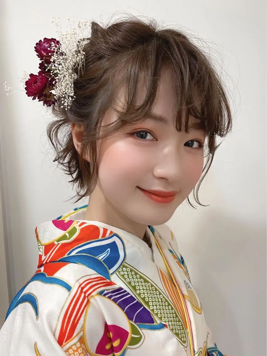 ショート カラー 卒業式のヘアスタイル ショートヘア ✨カラー支持No.1 🧸ワキ カナコ🧸のヘアスタイル