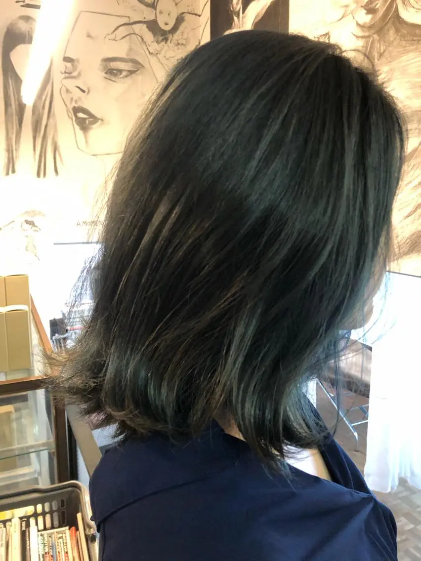 ミディアム カラー ブルーカラー ブルージュ eri kinjoのヘアスタイル