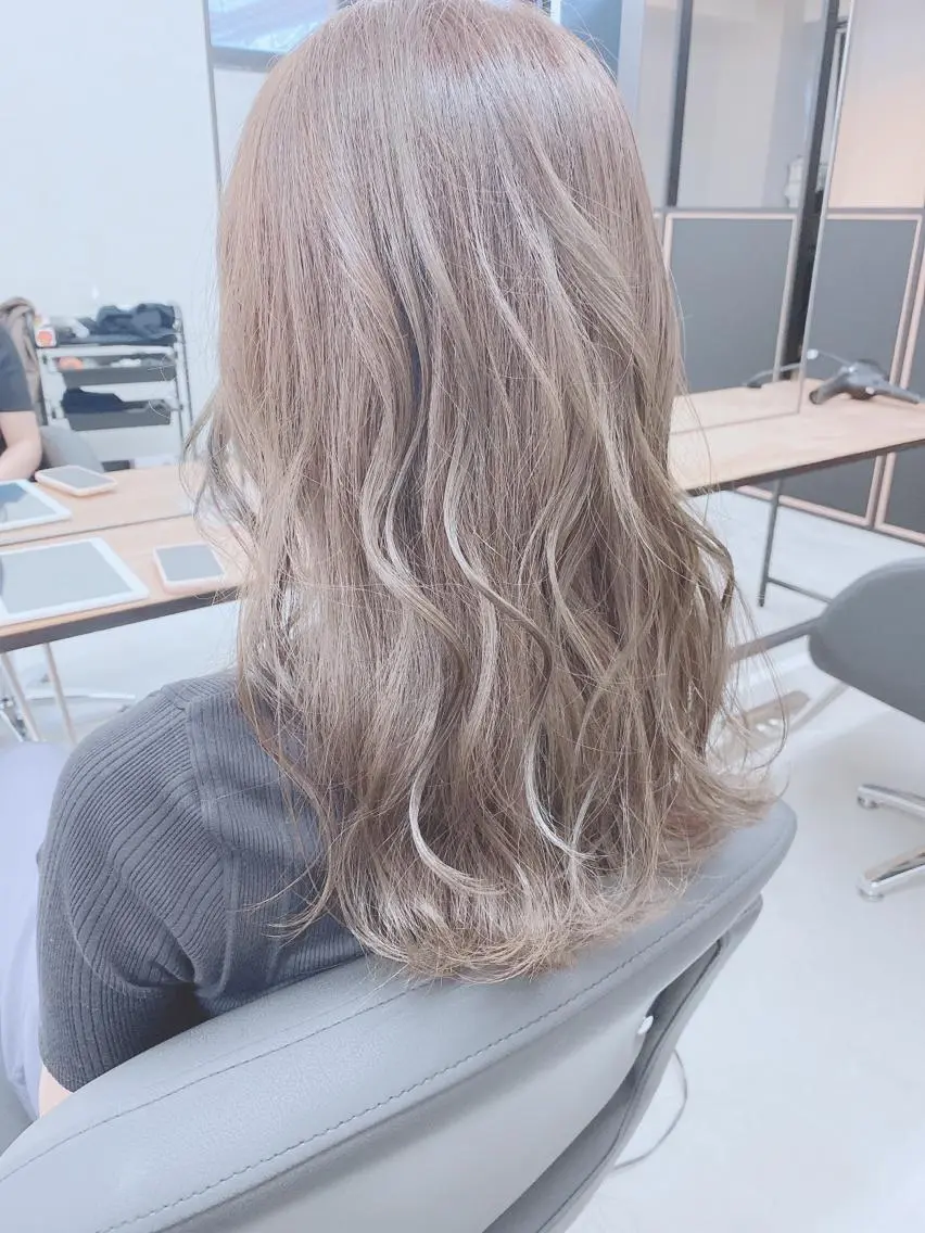 ミディアム 豊中駅3分eha レッスンモデルのヘアスタイル