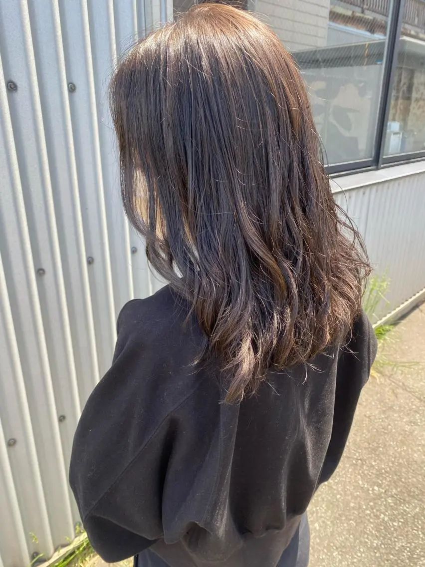 ロング カラー アッシュ アッシュブラウン ブラウンカラー カット パーマ Number CHIHIROのヘアスタイル
