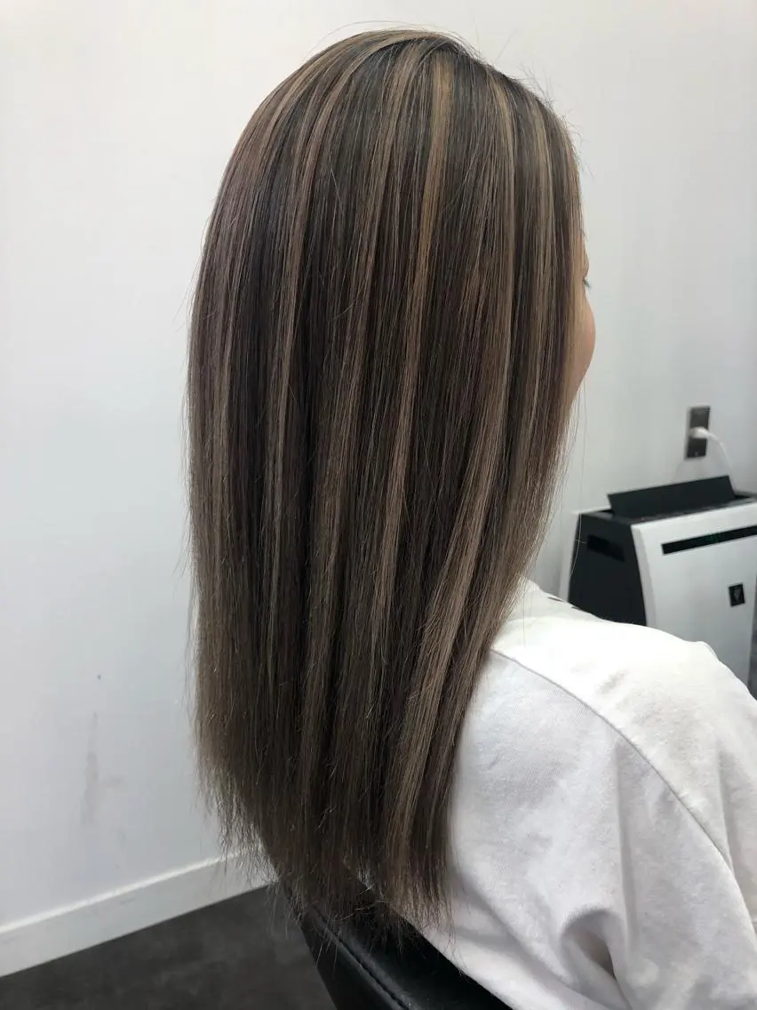 ミディアム カラー ヘアアレンジ ブリーチ ハイライトカラー ハイライト ヘアカラー トリートメント 大塚 貴之のヘアスタイル