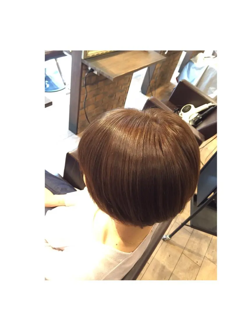 ショート カラー shi hoのヘアスタイル