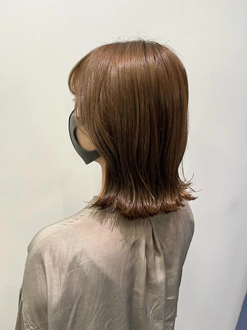 ミディアム カラー アッシュ ベージュカラー くびれヘア ✨透明感カラー✨ 🦖佐々木未来🦕のヘアスタイル
