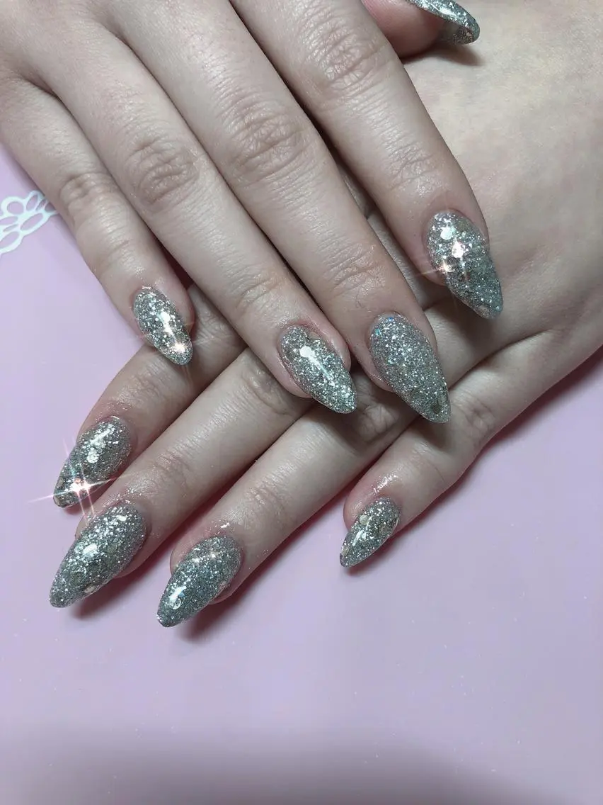 ミディアム ネイル ハンドネイル 《LB》ラブリエ Nail&eyeのマツエク・マツパデザイン