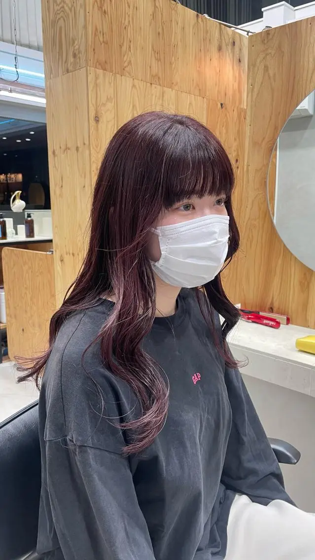 ロング カット ヘアカラー U リオナのヘアスタイル