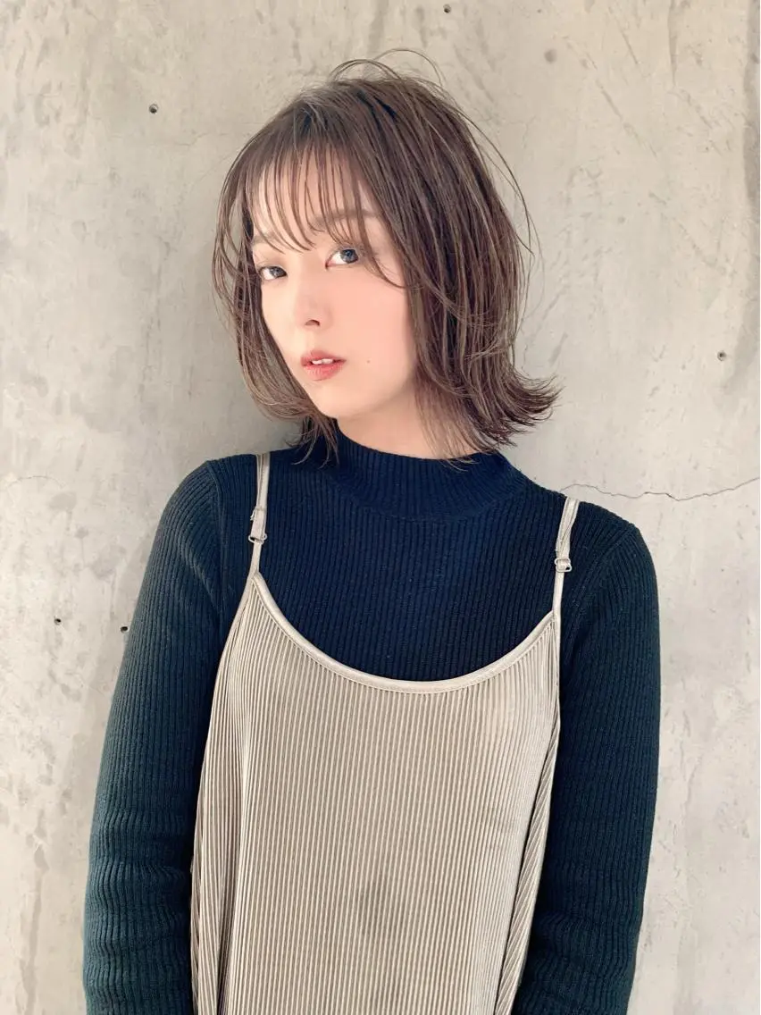 セミロング ボブ 髪質改善 韓国風ヘア シースルーバング 小顔カット 🌹ハッシュカット、 レイヤー韓国ヘア🌹のヘアスタイル