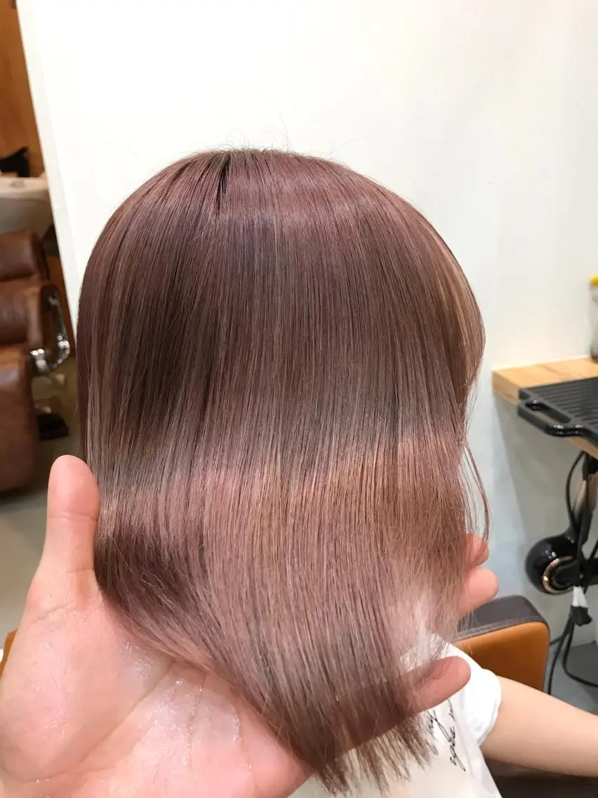 ショート カラー 縮毛矯正 トリートメント navile momoのヘアスタイル